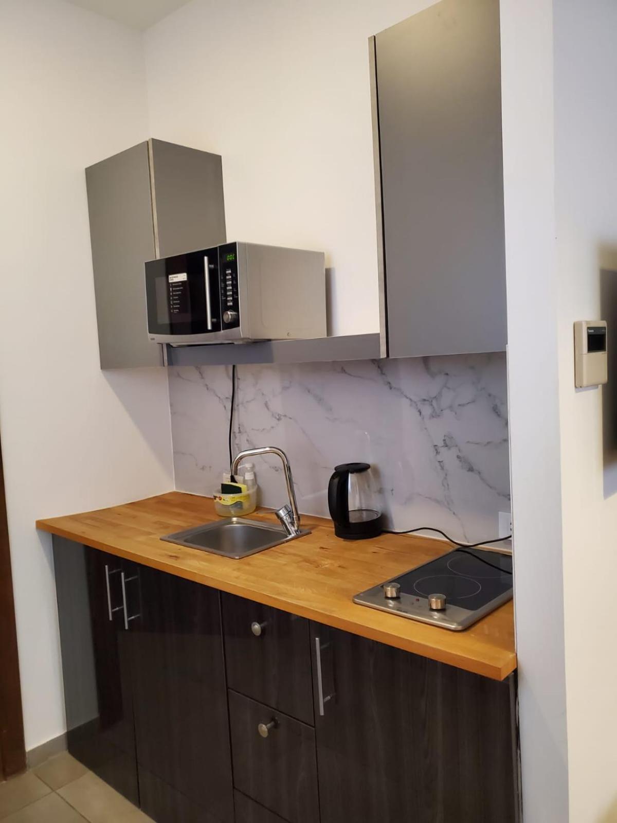 Weibdeh Heights Hotel Suites Ammán Kültér fotó