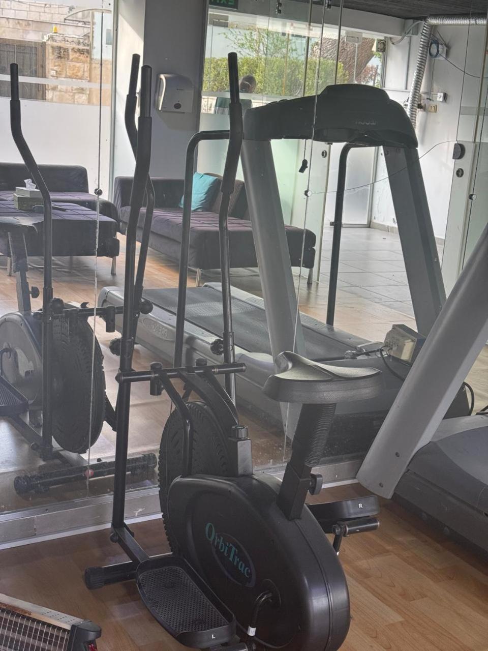 Weibdeh Heights Hotel Suites Ammán Kültér fotó